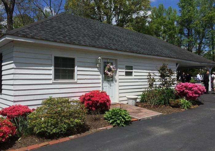 Virginia Cliffe Inn Glen Allen Exterior photo